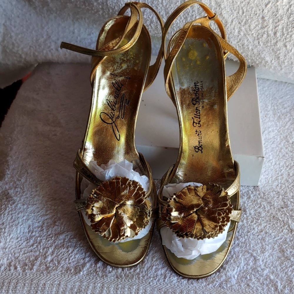 Julianelli, Gold Sandals by Bonwit Teller, Boston